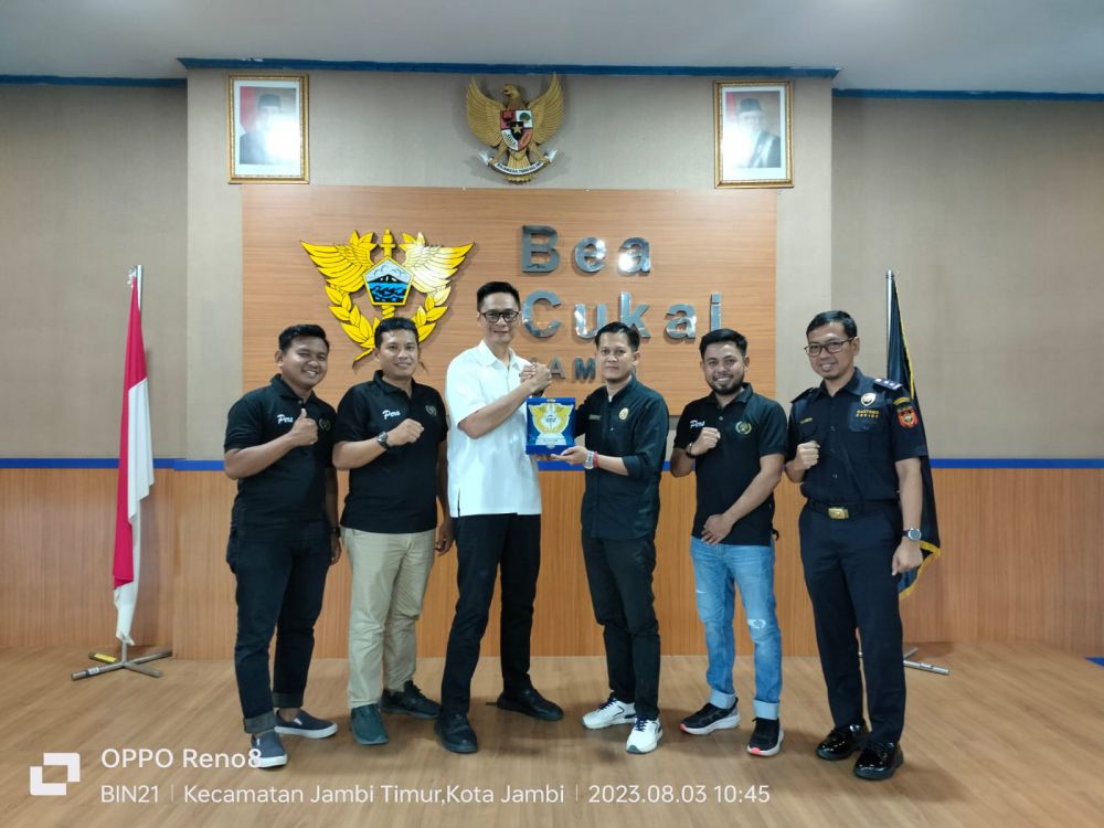 Dikunjungi PWI Kota Jambi, Kepala Bea dan Cukai Jambi Jelaskan Tupoksi KPPBC.