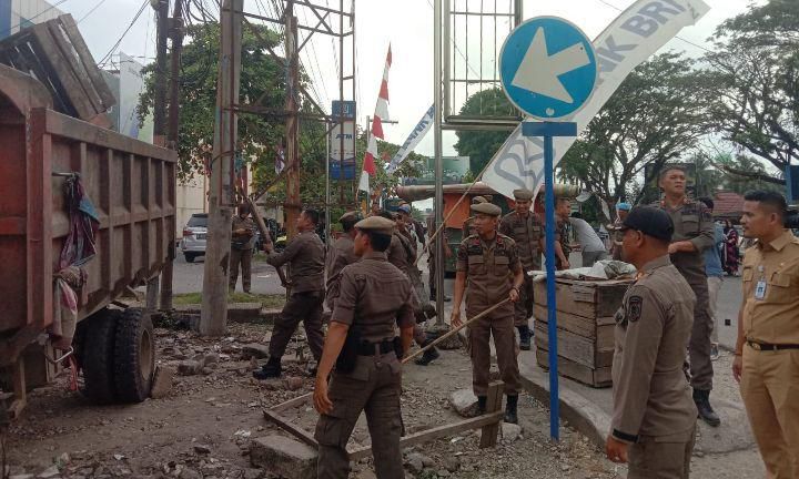 Jelang Perhelatan MTQ Tingkat Provinsi Jambi, Satpol PP Pemkab Sarolangun Razia PKL.