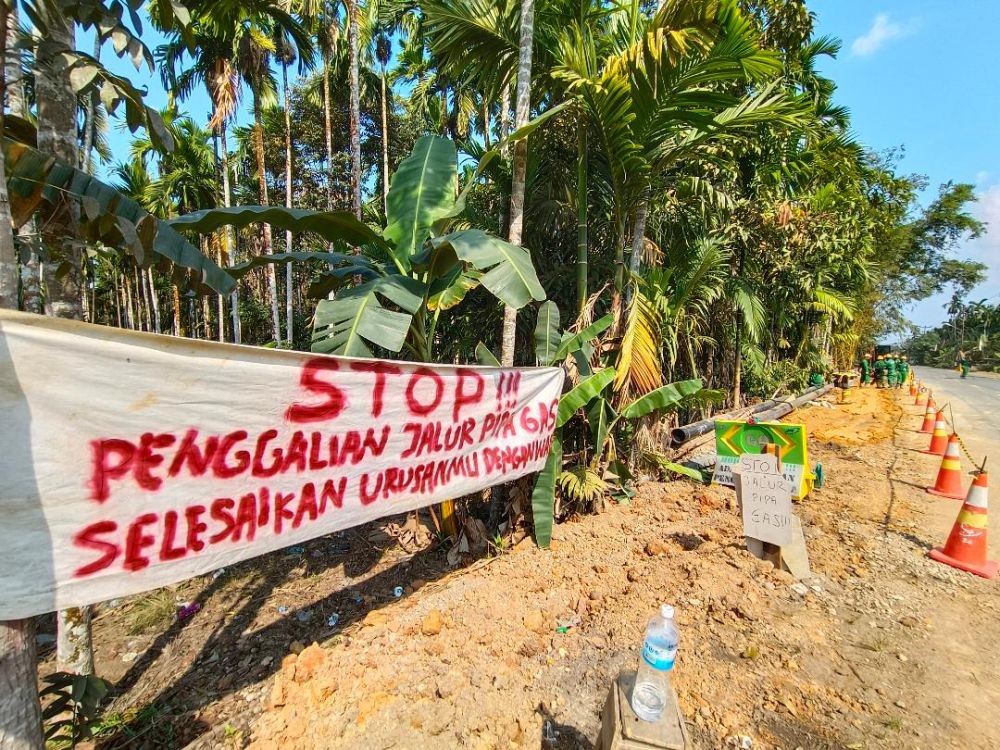 Belum Bayar Ganti Rugi, Masyarakat Stop Pekerjaan Pipa Gas di Tanjabbar