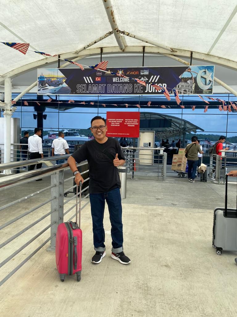 Mengikuti Lawatan Pengurus SMSI Jambi ke Beberapa Kota di Asia Tenggara (1)
Manjakan Mata, Lintasi Tol North-South Expressway  