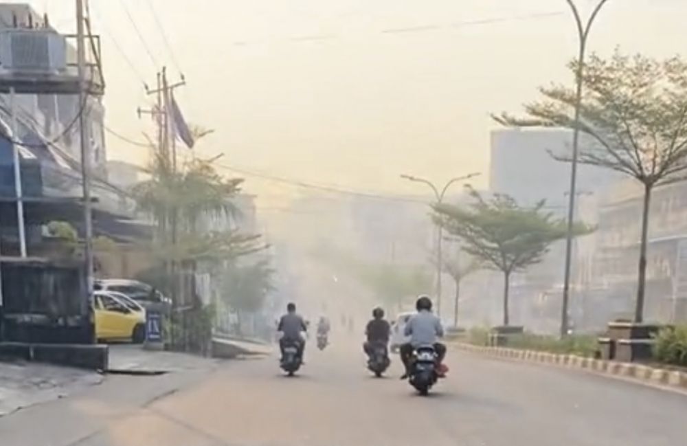 Kondisi Kabut asap di Kota Jambi.
