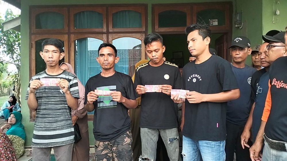 Warga Pula kayu Aro, resmi melaporkan dugaan praktik money politik ke Polres Muaro Jambi.