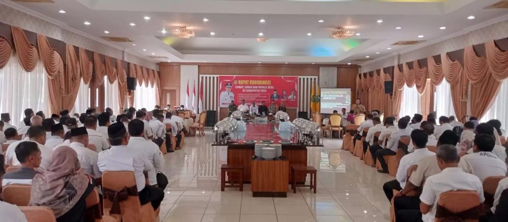Rapat koordinasi camat dan kades se-Kabupaten Tebo untuk pemantapan persiapan pemilu 2024.
