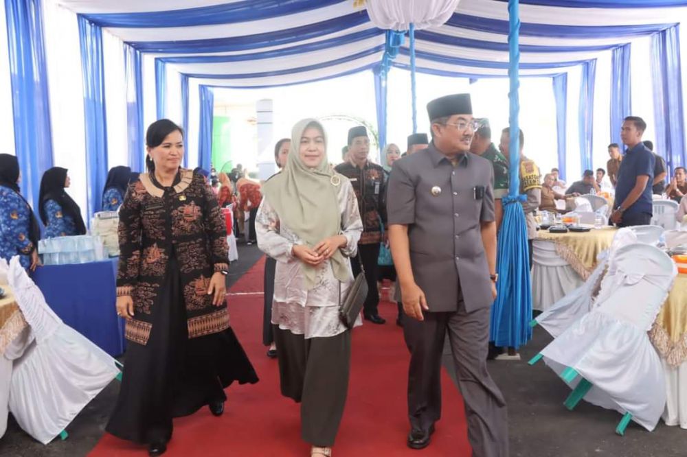 Bupati Didampingi Ketua TP PKK Tanjab Barat Resmikan Pelayanan Hemodialisa CT-SCAN RSUD KH. Daud Arif Kuala Tungkal