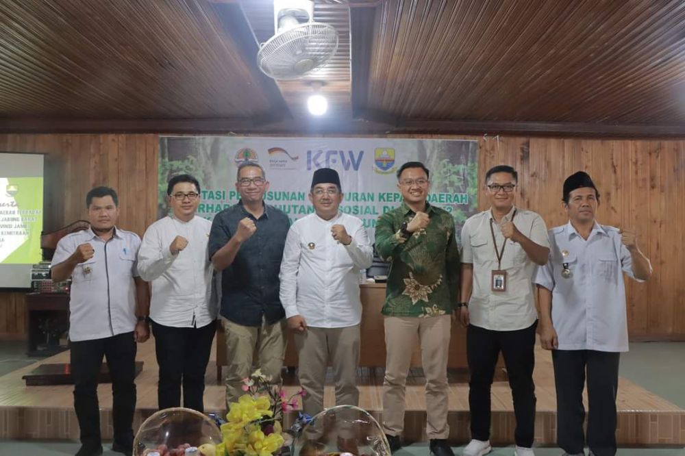 Bupati Drs.H.Anwar Sadat,M.Ag buka acara Fasilitasi Penyusunan Perda Tentang Perhutanan Sosial Kegiatan Forest Programme II Provinsi Jambi