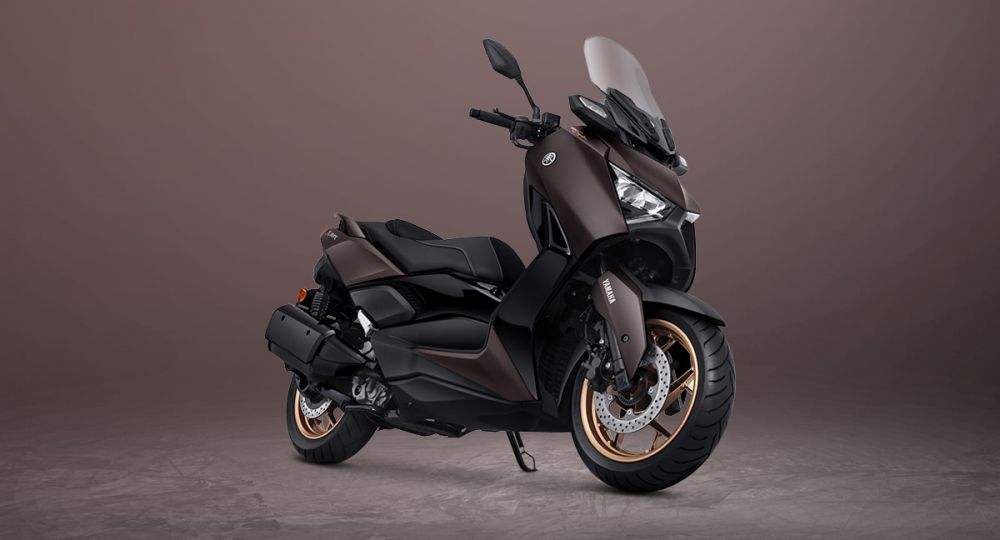 Harga XMAX Tech MAX.