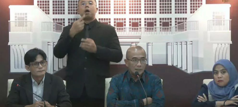 Ketua Komisi Pemilihan Umum (KPU) Hasyim Asy'ari dalam konfrensi persnya kepada awak media, Kamis (21/12/2023).