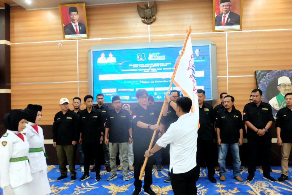 SMSI Tanjab Barat Resmi Dikukuhkan, Bupati Berharap SMSI Menjadi Mitra Strategis Pemda