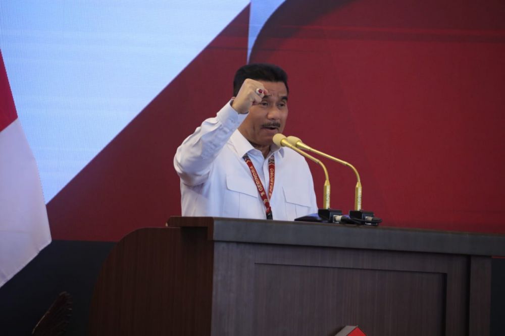 Ketua DPD Partai Gerindra Provinsi Jambi Dr. Ir. H. A.R. Sutan Adil Hendra, MM menyapaikan orasi politiknya dalam acara konsolidasi partai belum lama ini.