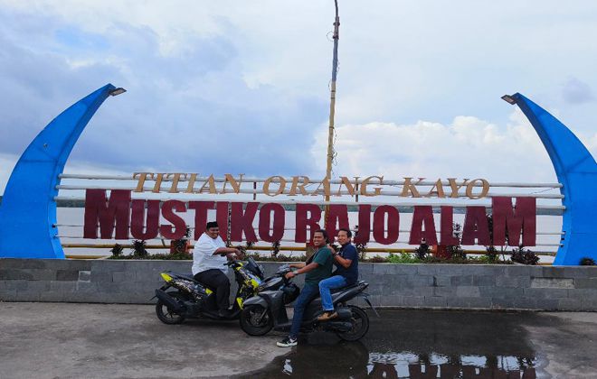 Suasana Titian Orang Kayo Mustiko Rajo Alam atau yang lebih dikenal masyarakat dengan WFC Kuala Tungkal, Tanjabbar