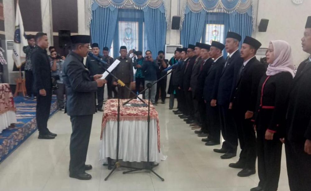 Sekda Dilantik Jadi Asisten III, Ini Daftar Pejabat Tanjabbar yang Dilantik Hari ini
