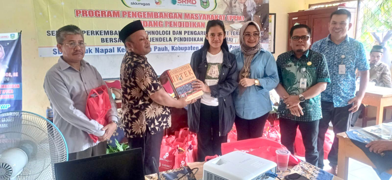 Gandeng JPN Lakukan Seminar Perkembangan Tekhnologi dan Pengaruh Gadget Bagi Anak