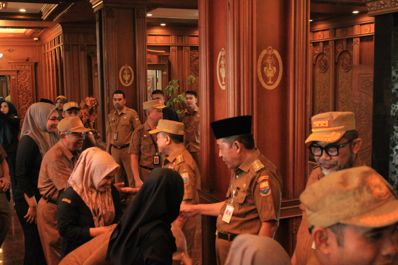 Sekda Sudirman Pastikan SPBE Pemprov Jambi Siap Dijalankan Bagi ASN Yang WFH Pasca Lebaran

