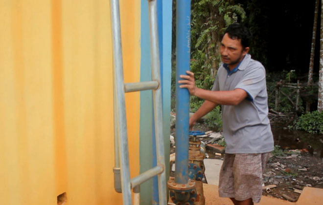 Pemkab Tanjabtim membuat program Pamsimas atau Penyediaan Air Minum dan Sanitasi Berbasis Masyarakat sebagai sarana air bersih layak konsumsi.