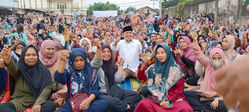 Seribuan Warga Arizona Teriakan Yel-yel HAR Walikota Saat Bertemua H Abdul Rahman