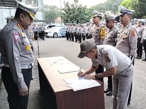 Komitmet Terhadap Penyalahgunaan Narkoba, Dirlantas Polda Jambi Pimpin Penandatanganan Pakta Integritas