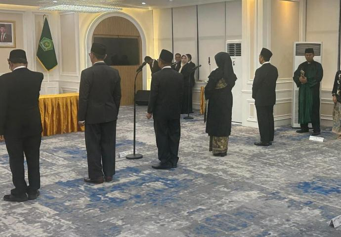 Dr. Jafar Ahmad Resmi Dilantik Jadi Rektor IAIN Kerinci 2025-2029