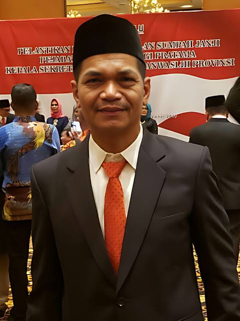 Nasuhaidi, S.Pd., S.Sos., M.Si