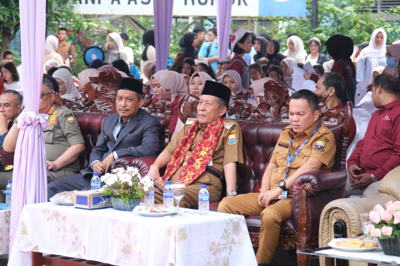 Melalui Peguatan Kurikulum Berbasis Teknologi, Wagub Sani Tegaskan Komitmen Dukung Pengembangan Pendidikan Berkualitas