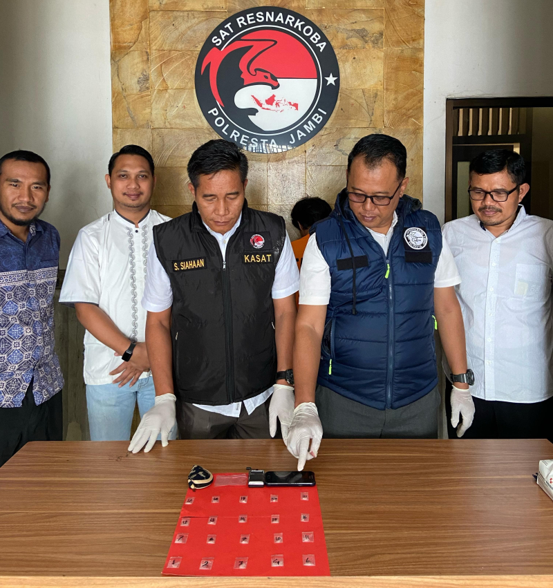 Satresnarkoba Polresta Jambi Ringkus Pengedar Narkoba dan Amankan 21 Paket Sabu