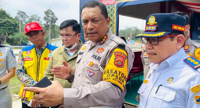 Mudik Aman, Nyaman dan Lancar, Dirlantas Polda Jambi Bersama Wakil Ketua DPRD dan Steakholder Lakukan Pemantauan di Pos Pengamanan