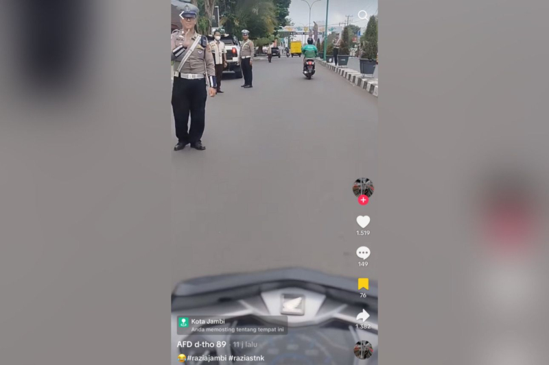 Berharap Keajaiban, Pengendara Motor di Jambi Viral, Baca Doa Selamat Supaya Lolos dari Razia