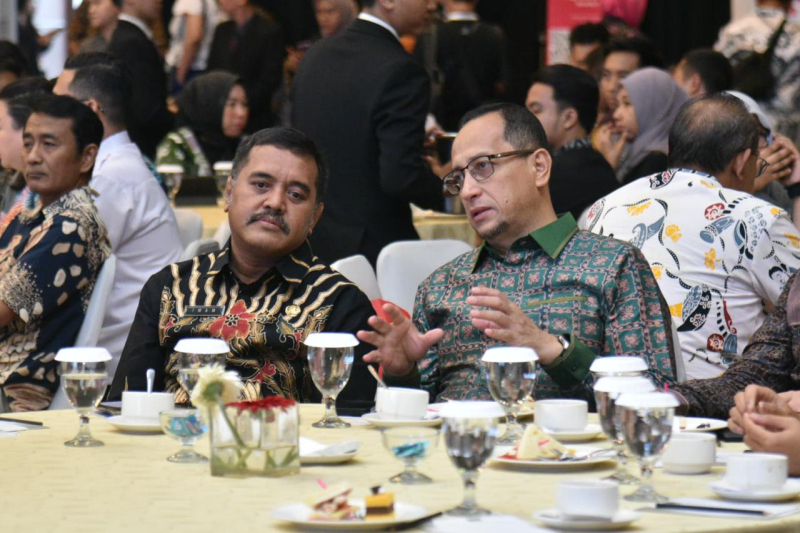 Sinergi Smart City: Kadis Kominfo Kota Jambi Ikuti Forum KomDigi APEKSI