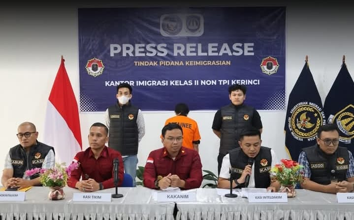 WNA Asal Tiongkok Diamankan Imigrasi Kerinci