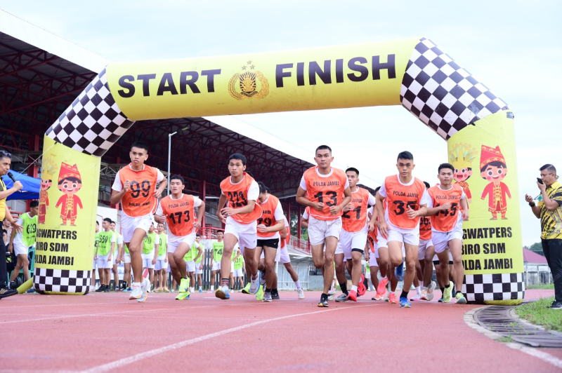 Kapolda Jambi Tinjau Langsung Seleksi Kesamaptaan Calon Taruna Akpol 2025