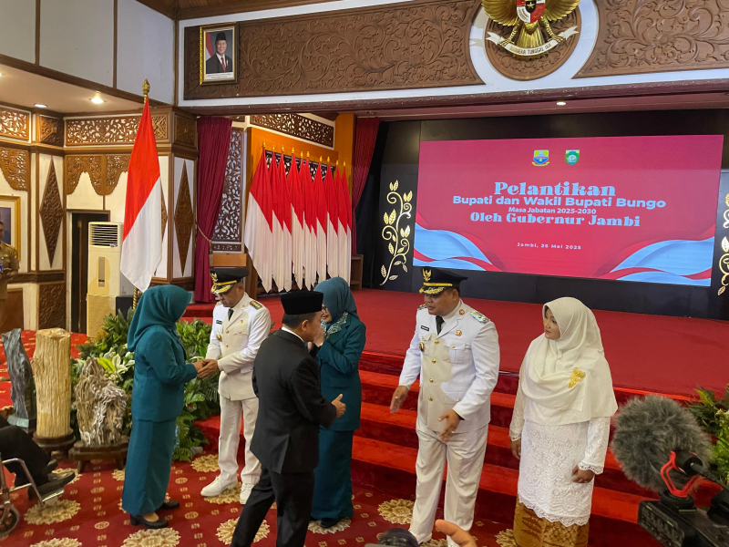 Pesan Gubernur Al Haris ke Bupati-Wabup Bungo Yang Baru Dilantik : Merangkul Lebih Baik Dari Pada Kotak-Kotak