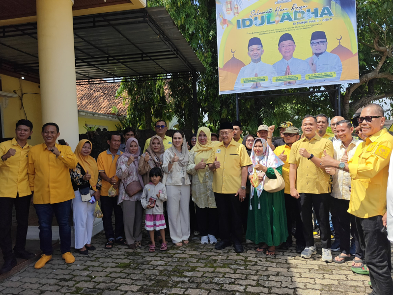 Partai Golkar Jambi Berbagi Daging Kurban, Momen untuk Menumbuhkan Empati dan Kepedulian