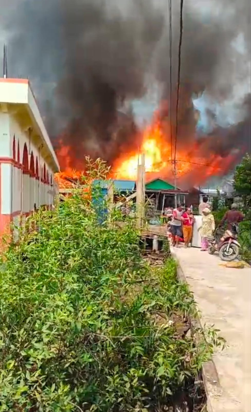 Tanjabbar Kembali Dilanda Kebakaran, Sejumlah Bangunan di Sungai Dualap Ludes Terbakar