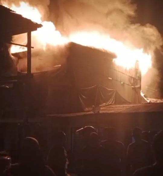Pasar Blok D Geragai Kembali Terbakar, Api Masih Berkobar
