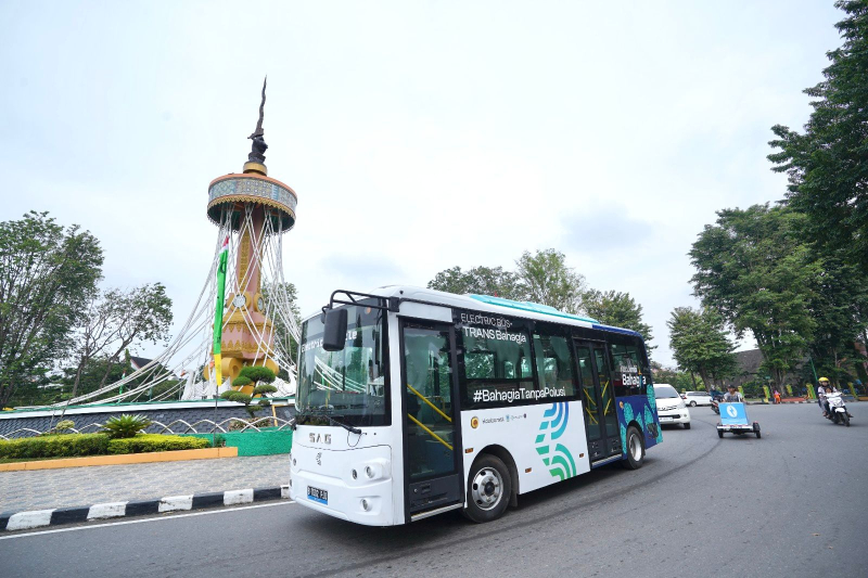 Wali Kota Maulana Wujudkan Wisata Hijau Terintegrasi : Bus Listrik Siap Hubungkan Tugu Keris - Candi Muaro