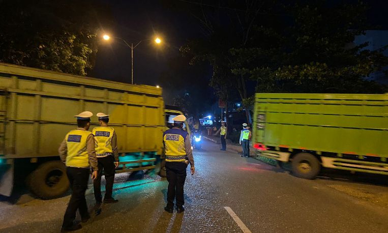 Razia personil Satlantas Polres dan Dishub Sarolangun saat melakukan penertiban truk batubara melanggar jam operasional beberapa waktu lalu.