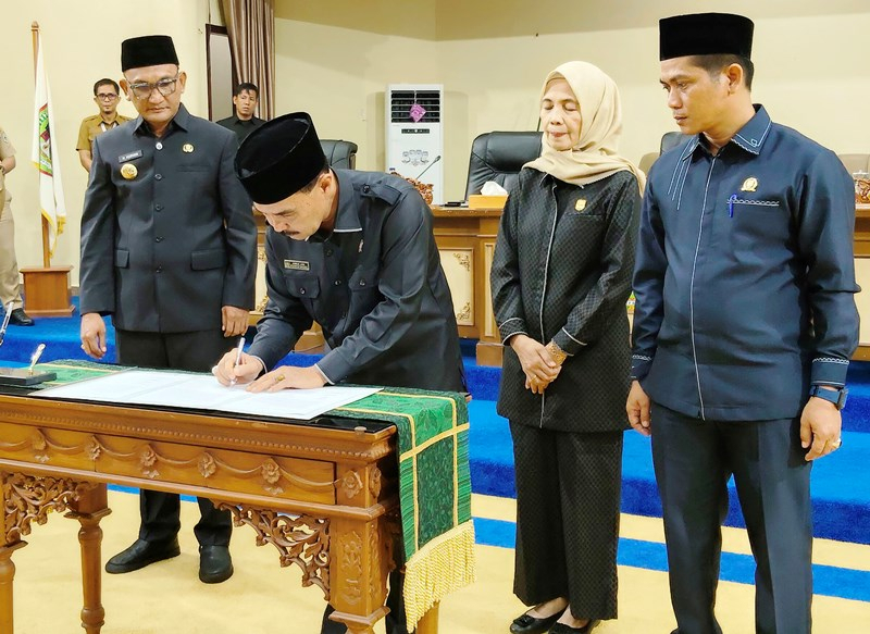 DPRD Sarolangun Setujui KUA dan PPAS Perubahan APBD 2025