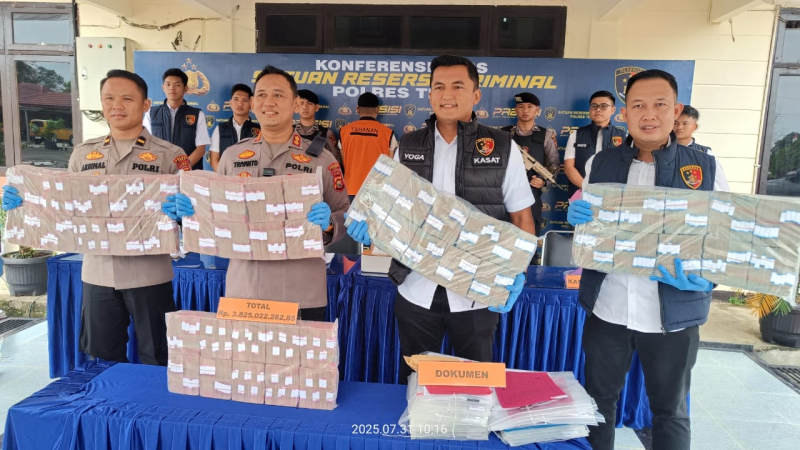 Korupsi Dana KUR 4,8 Miliar, Mantan Kepala Cabang dan Marketing BSI Rimbo Bujang Diringkus