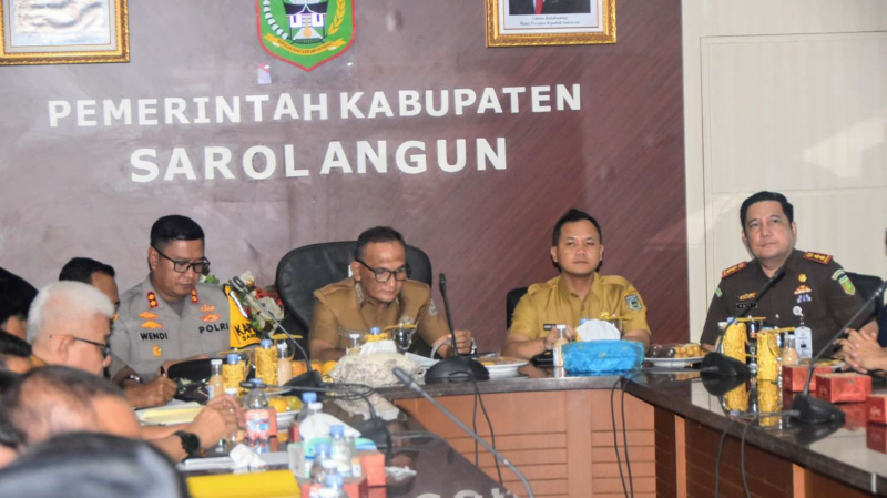 Bupati Hurmin memimpin Rakor bersama Forkompinda.