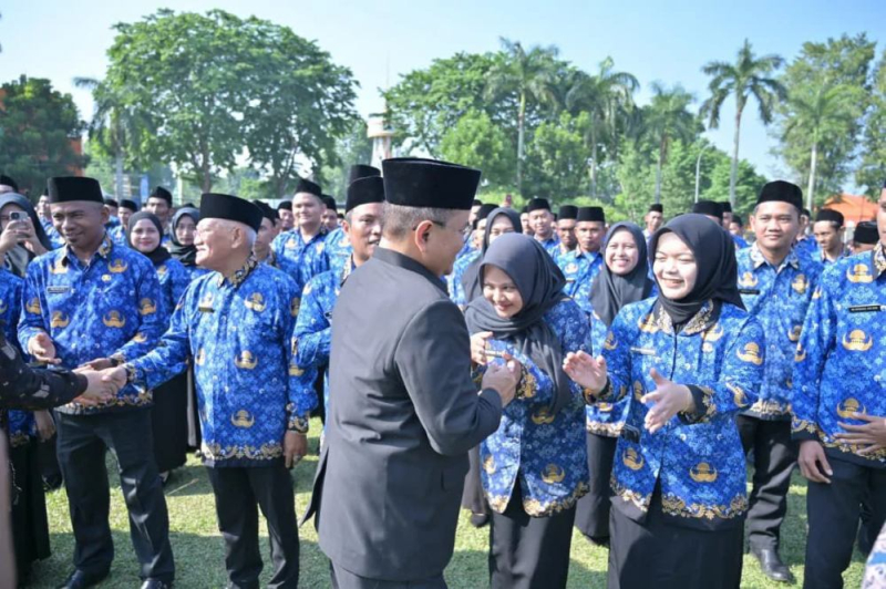 Wali Kota Maulana Lantik 1.203 PPPK, Tekankan Integritas dan Inovasi Pelayanan Publik