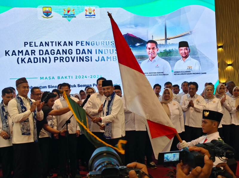 Anindya Bakrie Resmi Lantik Pengurus Kadin Provinsi Jambi Periode 2024-2029