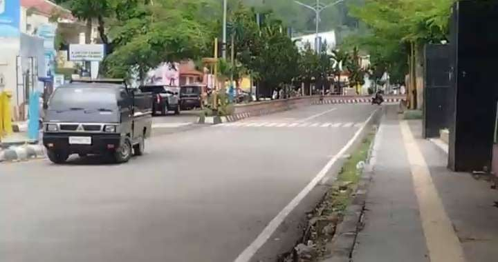 Ketua DPRD Sungai Penuh Desak Penertiban Parkir Liar di Jalan Nasional