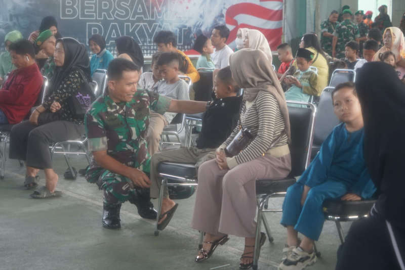 Semarak HUT TNI ke-80, Korem 042/Gapu Gelar Bakti Kesehatan di Lapangan Tenis Indoor Korem