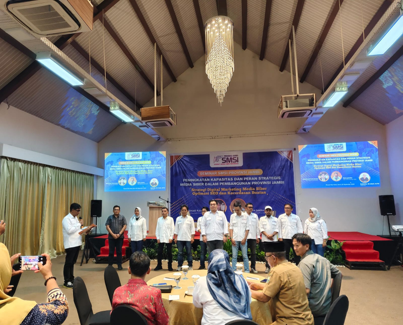 Forum Pemimpin Redaksi SMSI Jambi Periode 2025–2027 Resmi Dikukuhkan