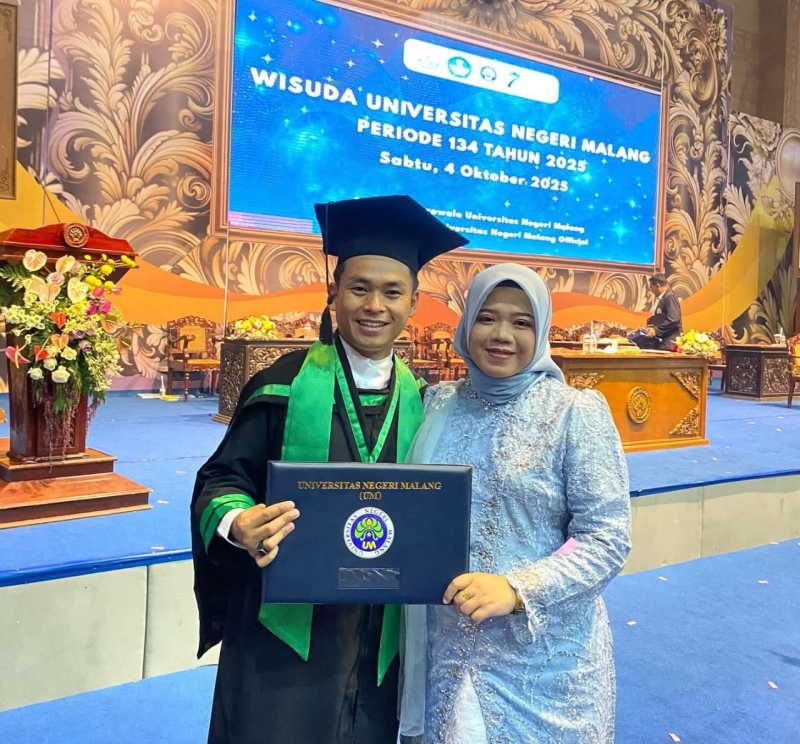 Dr M Eval Dosen IAIN Kerinci Wisudawan Terbaik di Universitas Negeri Malang.