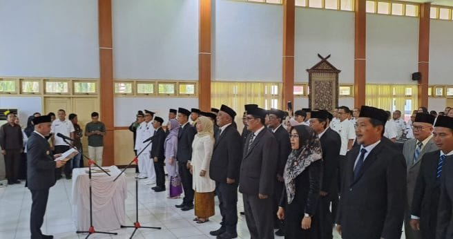 Bupati Dedy Putra Mulai 'Bersih-bersih' Birokrasi, Gelombang Pertama 36 Orang Dilantik