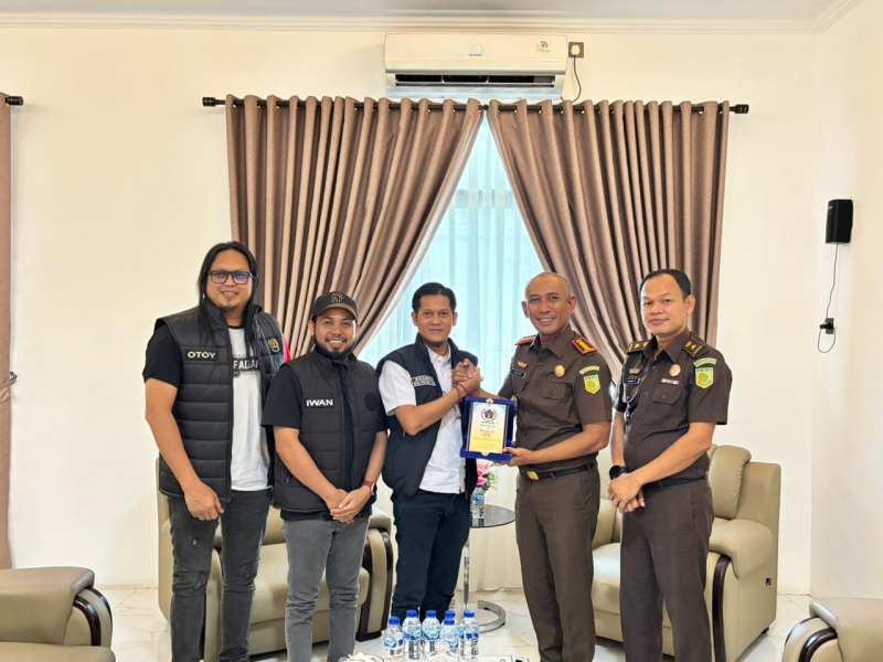 Sambangi Kajari Jambi, Ketua PWI Kota Jambi : Bentuk Sinergi Antara Media dan Kejaksaan