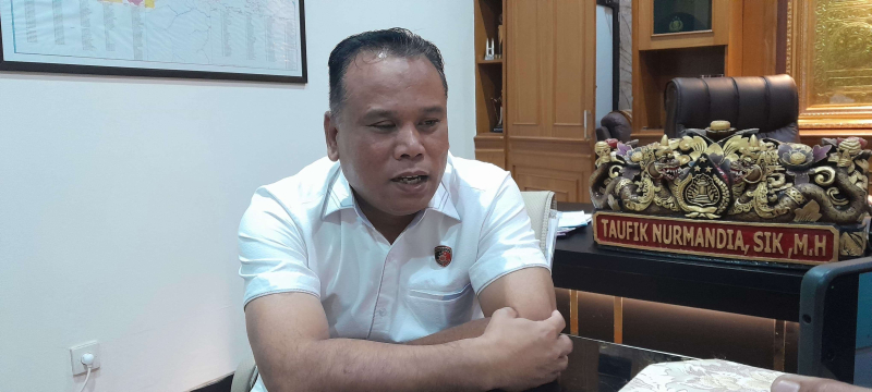Direktur Reskrimsus Polda Jambi, Kombes Pol Taufik Nurmandia, 