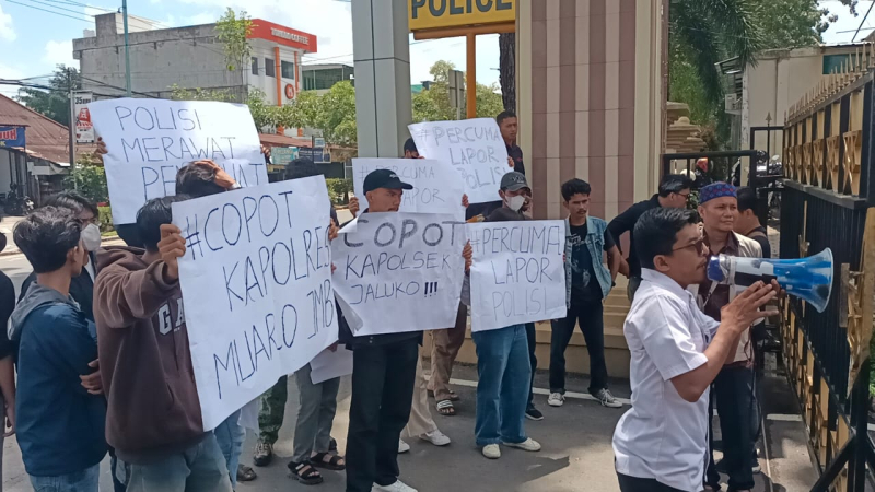 20 Motor Hilang dalam Dua Pekan, Mahasiswa dan Warga Mendalo Asri Geruduk Polda Jambi