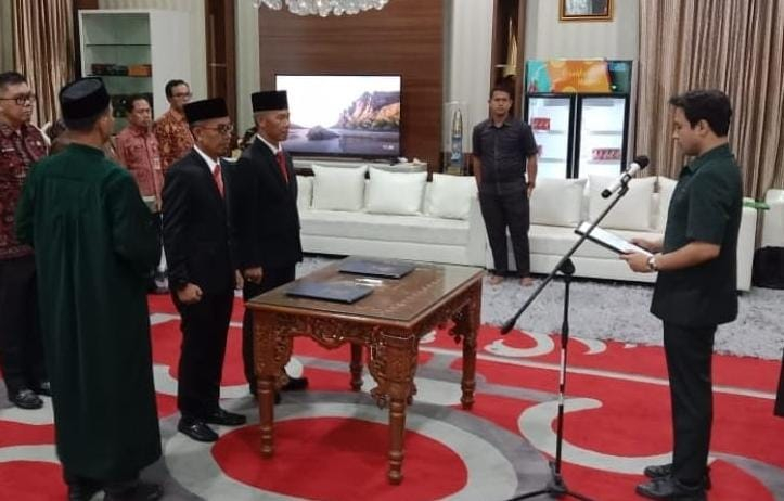 BREAKINGNEWS! Kasat Pol PP Kota Jambi Diganti, Wawako Diza Lantik Dua Pejabat Eselon II