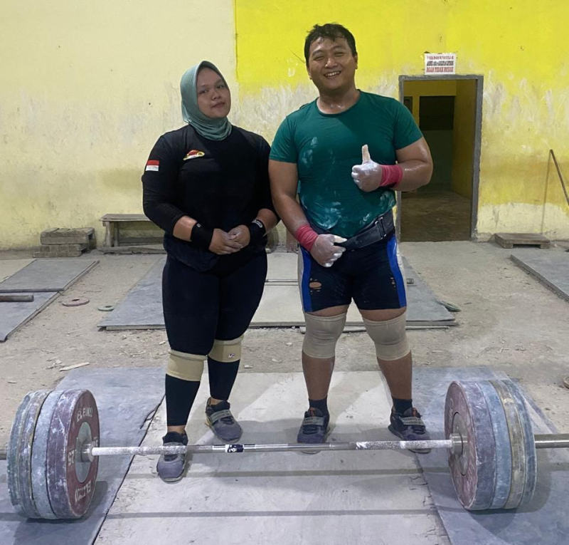 Dua Lifter Muda Jambi Bela Indonesia di Islamic Solidarity Games 2025
